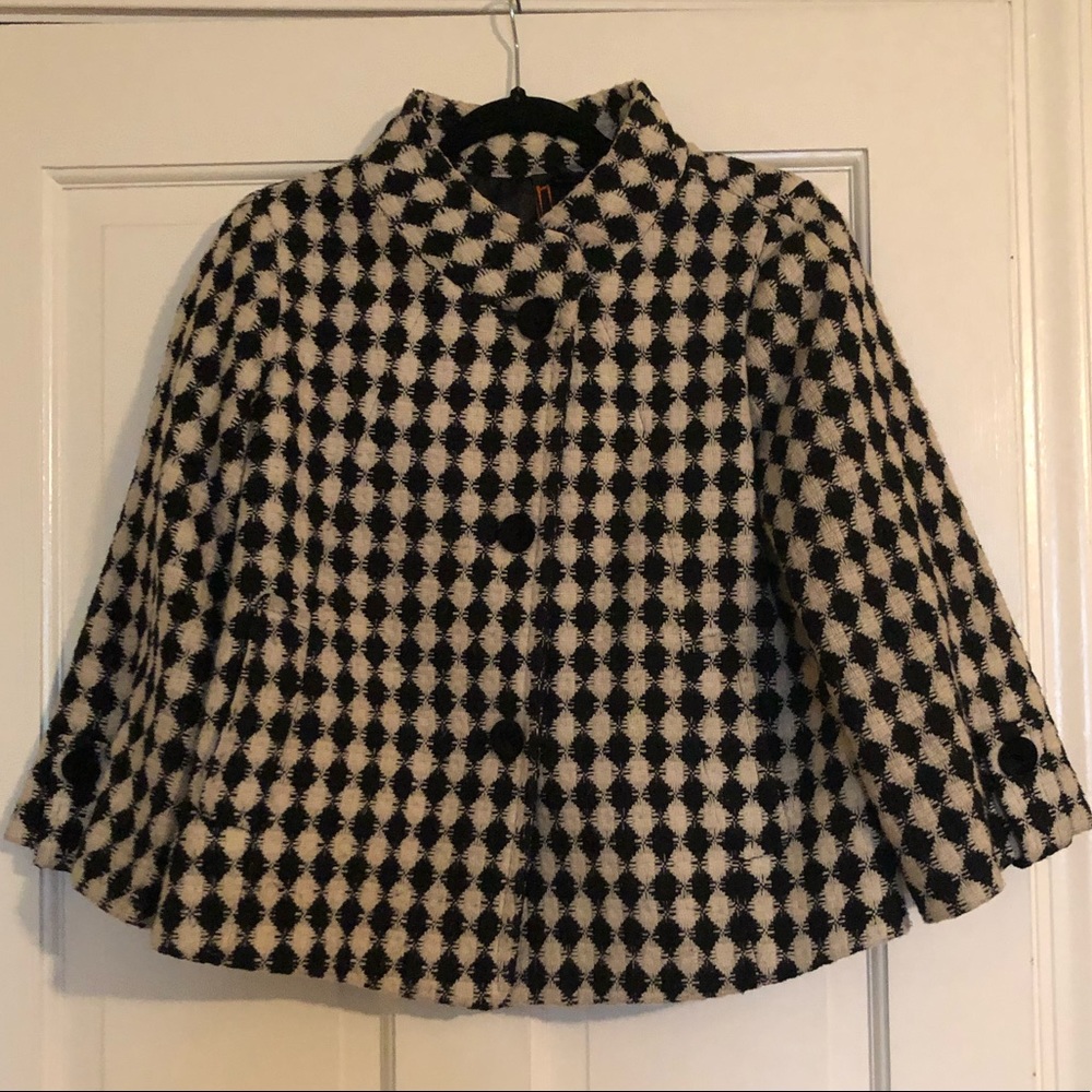 Diamond black and white patterned coat
